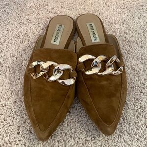 Steve Madden tan suede slide on